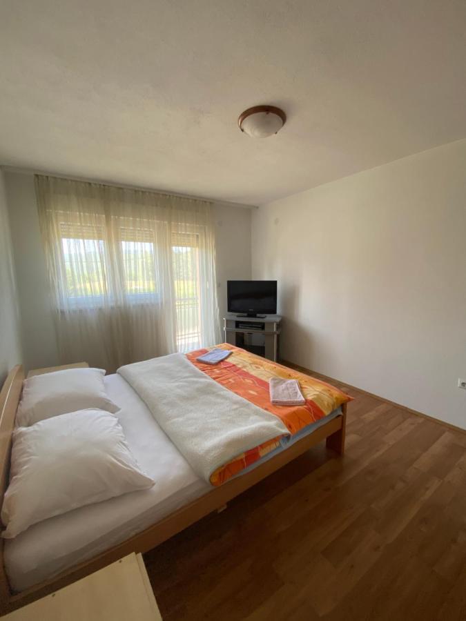 דירות Drvar Apartman “Iva” מראה חיצוני תמונה