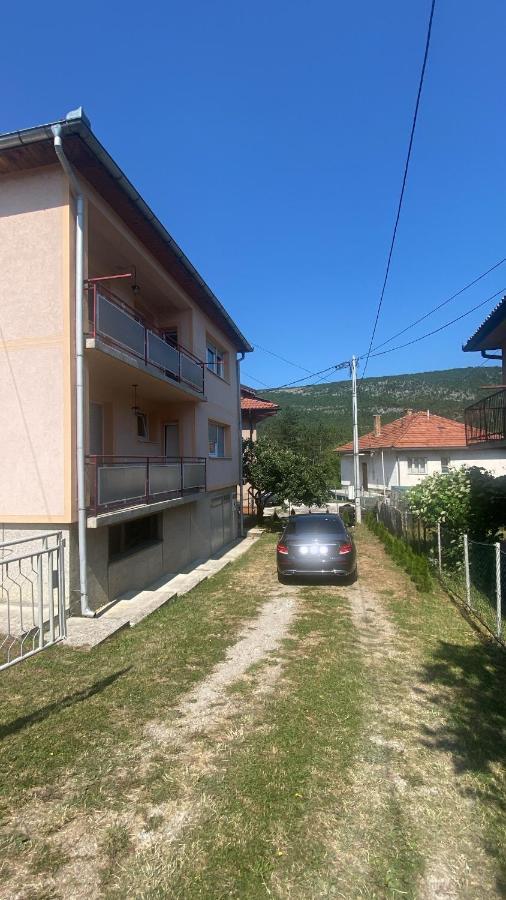 דירות Drvar Apartman “Iva” מראה חיצוני תמונה
