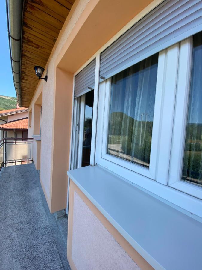 דירות Drvar Apartman “Iva” מראה חיצוני תמונה